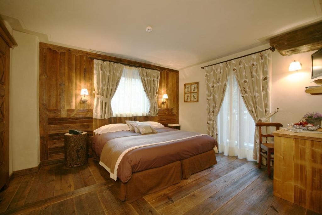 Hotel Letterario Locanda Collomb La Thuile Rum bild