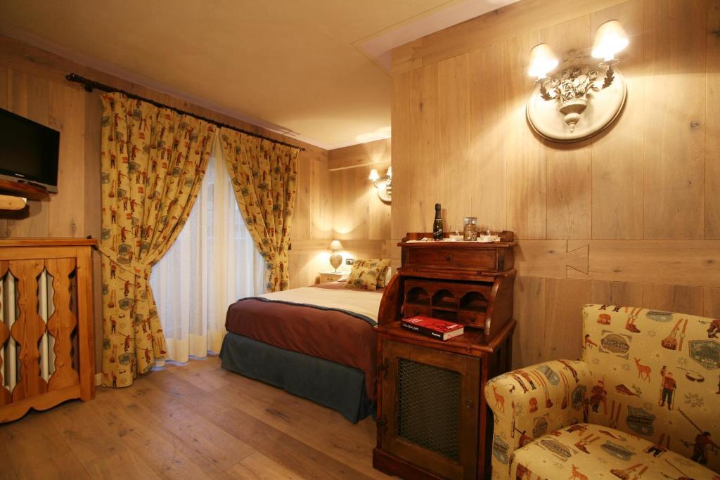 Hotel Letterario Locanda Collomb La Thuile Rum bild