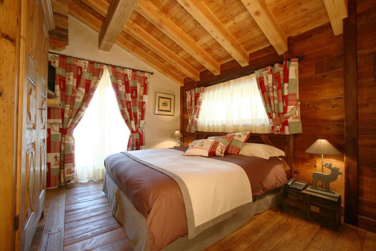 Hotel Letterario Locanda Collomb La Thuile Rum bild